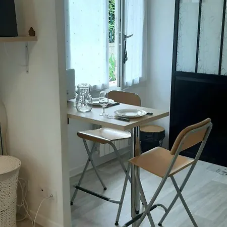 Apartman Cosy Deco Tropicale - 10 Min Gare & Centre A Pied Nîmes