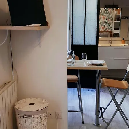 Confortable Terrasse & Gare Et Centre 10 Min A Pied * Nîmes