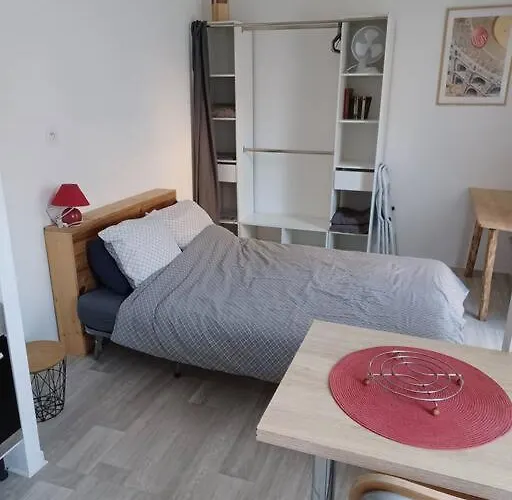 Neuf Confortable A 10 Min A Pied De La Gare נים